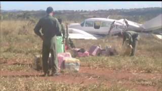 FAB intercepta avião que transportava 500 kg de cocaína