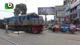 ওভারপাস না থাকায় ঝুঁকিতে ফেনী শহরের রেলক্রসিং | Feni Rail Crossing | TV News Bangla