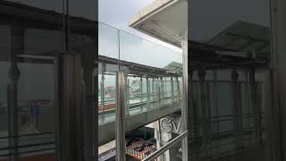 Stasiun LRT Jakarta sepi tanpa penumpang satupun 😨