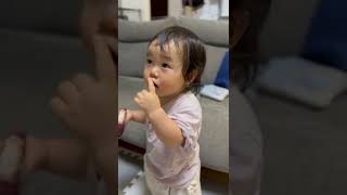 ハーゲンダッツを食べる1才児　1才168日目