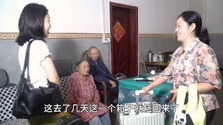 女儿毕业回家，石大嬢炖一锅鸡汤庆祝，一家人吃爽了