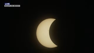 Eclipse April 8, 2024: Live video of the path of totality across Mexico and the United States | LIVE