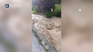 NEMOĆNI PRED KATASTROFOM STANOVNICI KREŠEVA SPAŠAVAJU ŠTA MOGU