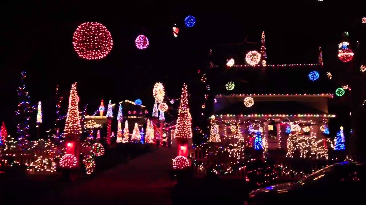 King Of Tacky Christmas Lights - YouTube