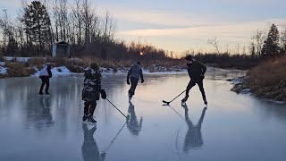 November/Dezember 2023 • Winter • Kanada • Schlittschuhlaufen den Fluss entlang.... • deutsch