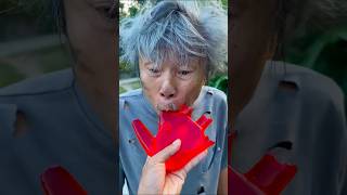 Kind grandpa eats watermelon🍓🍒 hand watermelon ice cream#shortsbeautiful🍓🖐️🤤j917