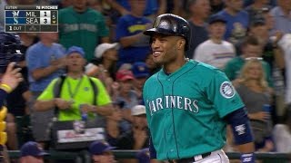 MIL@SEA: Cano smacks a two-run home run to right