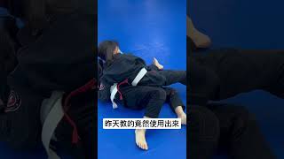 昨天學姐指導的單臂過肩摔用出來了 #judo #柔道