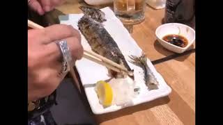 秋刀魚の食べ方