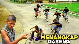 Download MENANGKAP GARENG | Exstrim Lucu The Series | Funny Videos 2022 | KEMEKEL TV. mp3