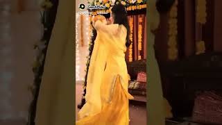 Pakistani Bride Wedding Dance || Pakistani Bride Mehndi Dance