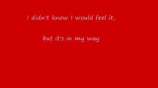 Carly Rae Jepsen - Call Me Maybe [lyrics video]