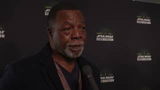 Star Wars Celebration Europe 2023 The Mandalorian S3 - itw Carl Weathers (Official video)