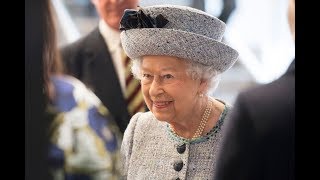 The Queen re-opens the National Army Museum in London