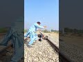 akhir train ruk na saki india emotional ternding ytshorts shortsviral ytreels humanity