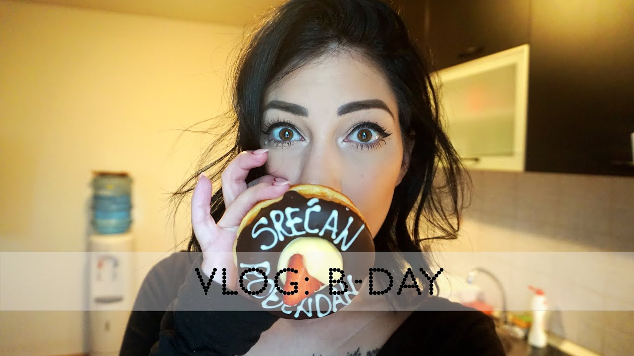 Vlog: B-day 🎂 - YouTube