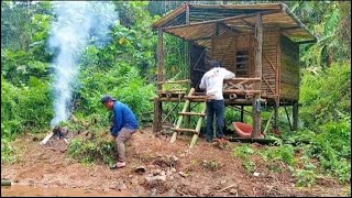 Top video camping dan berburu renovasi shelter bambu yang indah di dalam hutan Sulawesi