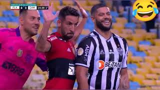 Diego Alves empurra Huck ,que meme do Diego Alves kkkkkk Fla 1x0 Atlético MG