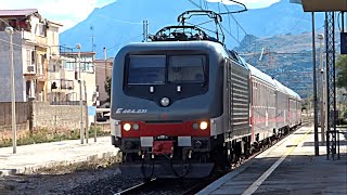 [HD - Treni] E464.231 SUN + Treno Intercity Notte 1961 Trenitalia in transito a San Nicola Tonnara!