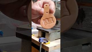 *True or False* Wet Your Leather and Stamp It. #vegtan #leatherwork #leatherworkshop