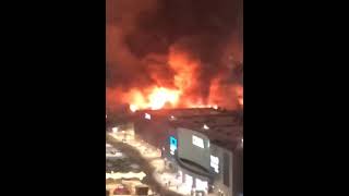 В ТЦ “Мега Химки” в Московской области начался сильный пожар, горит гипермаркет OBI