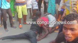 Kinshasa: BITUMBA Yaba KULUNA bazo Bomana En Public + Ba Voiture Epeli Moto Mayi Eza Te. NO COMMENT!