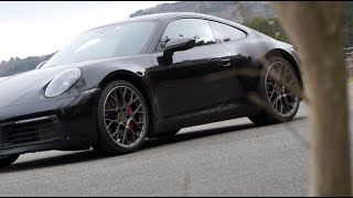 新型ポルシェ911タイプ992の納車までを楽しむムービーです。ポルシェ911のエクステリアを様々な角度から撮影しております。