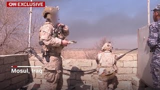 US soldiers help Iraqi troops secure Mosul