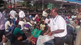 Festive Joy: Water \u0026 biscuits distributed to passengers at Udhna Station's holding area