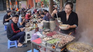 Chị gái bán phở bò 40k/tô khách ngồi ăn kín ghế ở vỉa hè Sài Gòn