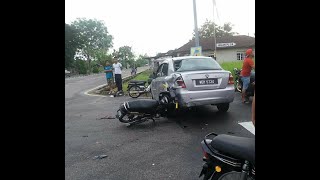 Lumba Motor Sampai Langgar Kereta 2018