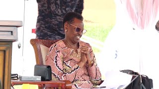 Agataliikonfuufu Minisita Janet Museveni alabudde ab’amasomero g’obwannannyini ku mutindo