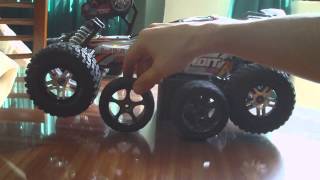 Traxxas Bandit with Slash Wheels. Size comparison