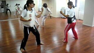 Mom's Karate Class 硬式組手　ママ空手クラス3