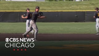 St. Laurence High School baseball team in Burbank, Illinois, hopes for another title