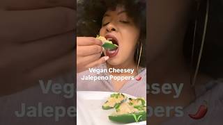 TOUCHDOWN! 🏈 Super Bowl Sunday Food: Vegan Cheesey Jalepeno Poppers 🌶️ #foodblogger #superbowl