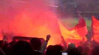 Der Gästeblock brennt oder VFB Fans in Lyon