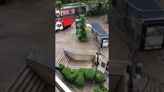 Ливень затопил пешеходный переход в Ялте - 6.09.2018