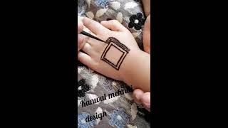 Square mehndi  design for little girlz