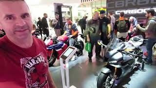 Honda stand - Mit fogadnék el? - www.motorkiallitas.hu