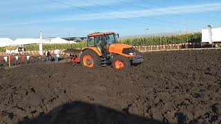 Tractor KUBOTA M135X y arado 4 rejas CARRASCOS Expo agro Irapuato 2018 - EAE Distribuidor Aut Zamora