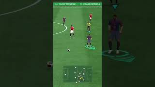 Jugando a FC Mobile pero si me interceptan el pase termina el video