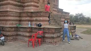 2 view of the Reab mountain (ទិដ្ឋភាពនៅភ្នំរាប)