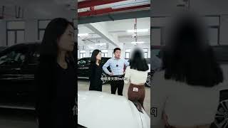 女子上门讨说法，车子m来不到一个月就被麦？这事你怎么看？ #买车那点事儿  #二手车