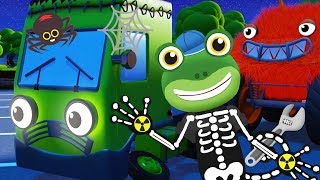 HALLOWEEN With Gecko! Baby Truck! Trick or Treat! | Gecko's Garage | Learning For Kids