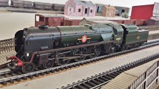 Hornby R2268 BR Merchant Navy Class 'Port Line' No. 35027 H332262