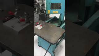 Used Roll-In Vertical Bandsaw 1459 demonstration