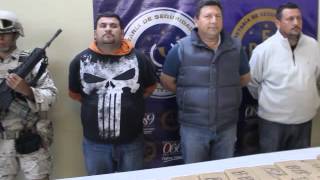 Decomisan cocaína y heroína; detienen a tres