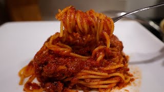 Spaghetti with a Thick Meat Sauce | Simple Recipe