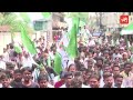 hd kumaraswamy craze garland of sweet mysore pak in mysuru jds election rally yoyo tv kannada